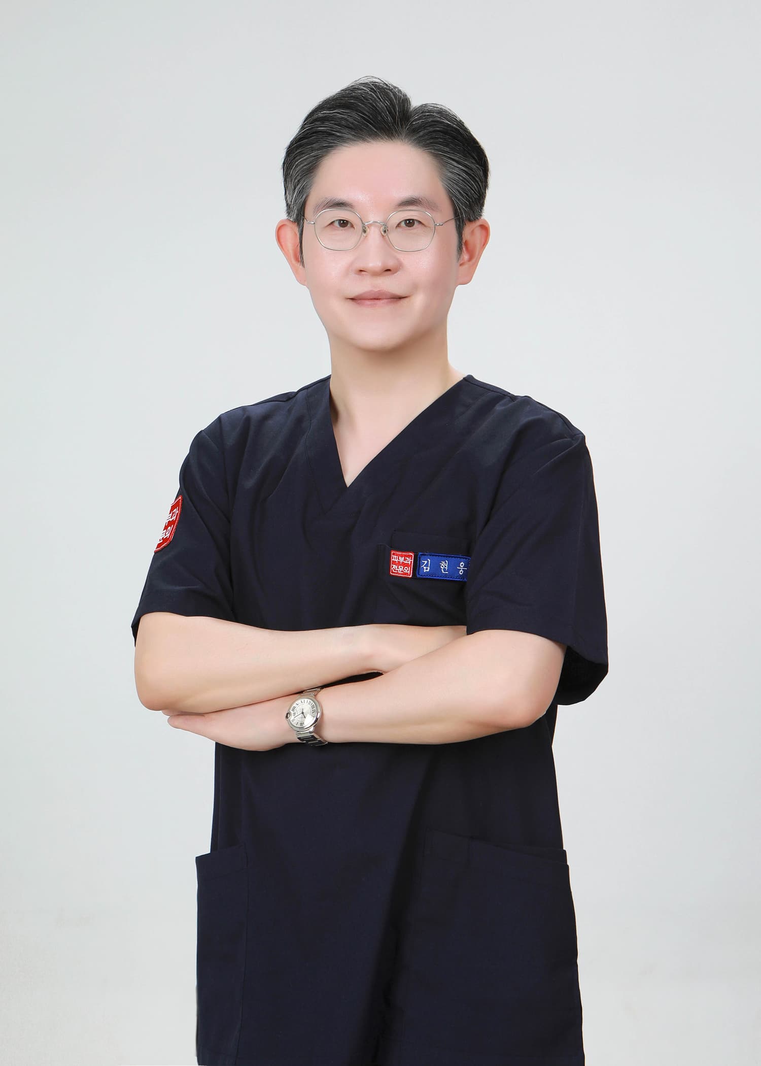 김현웅