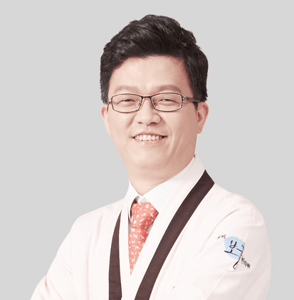 박웅